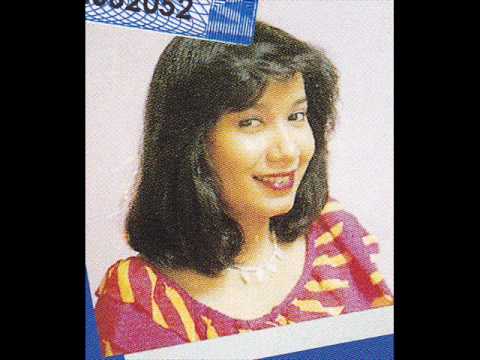 sugianto - Semua orang pasti tau lagu enak dari Iis ini, Rinto harahap cipta kan lagu ini dan memang hits waktu dulu...Roni.