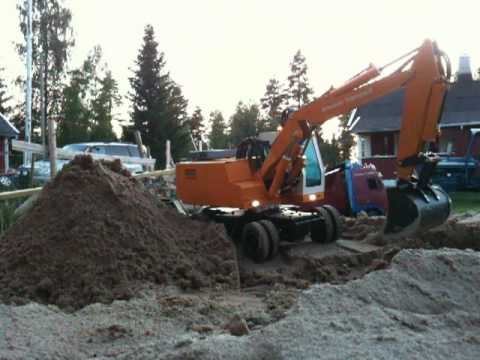 leimbach - Leimbach / Stal Mobilbagger digging.