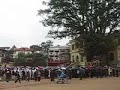 Vac thanh gia vao Toa Kham Su