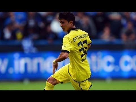 Bittencourt - Zum SPOX-Artikel → http://goo.gl/gV8zF Leonardo Bittencourt wechselt zu Hannover 96. Nach Mario Götze, Moritz Leitner und Ivan Perisic verlässt nun der viert...