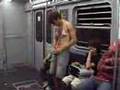 The Dopes - Spogliarello in metro con più stile