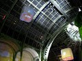 Cubes volants au Grand Palais � Paris
