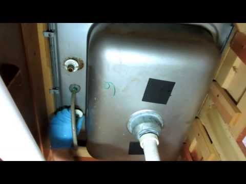 how to repair kitchen sink faucet leak