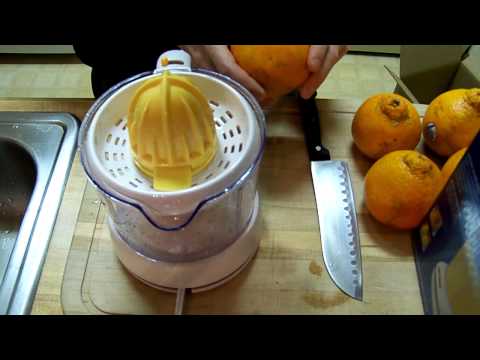 how to use a lemon press
