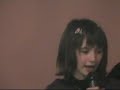 Gioele e Eleonora cantano 