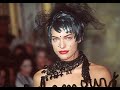 Milla Jovovich - In gladeE Milla Jovovich - In gladeE