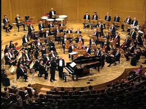 Violin - Maxim Vengerov violin Daniel Barenboim conductor Chicago Symphony Orchestra Jean Sibelius Violin Concerto in D minor, Op. 47 1. Allegro moderato in D minor a...