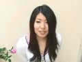 ボイストレーニングのレッスン風景です。裏声の出し方（ミックスボイス）を教わっています。