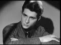part one of a three part documentary about the life of pianist william kapell.

part 1:
http://www.youtube.com/watch?v=sfl2wiaq9ei

part 2:
http://www.youtube.com/watch?v=pq8mpyrf_uw 

part 3:
http://www.youtube.com/watch?v=ksilp9wfnei

william kapell recital
