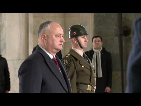 Delegația Republicii Moldova a vizitat Mausoleul lui Mustafa Kemal Ataturk din Turcia