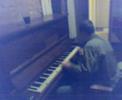 Gustje speelt piano Gustje speelt piano