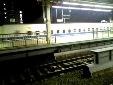 夜の京都駅去来　ＪＲ東海７００系