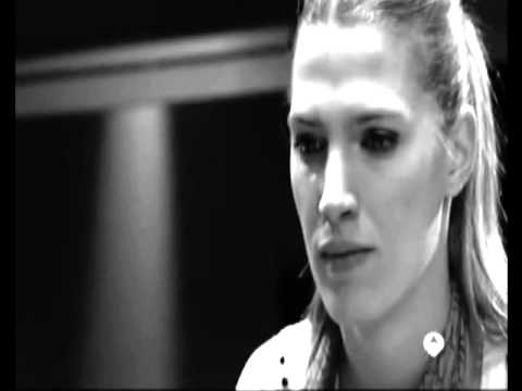 Pepa & Silvia (Los Hombres de Paco) – Everytime We Touch