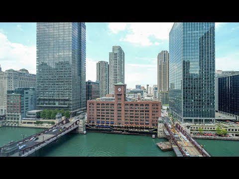 An -06 studio with a river view at the Loop’s lavish OneEleven tower An -06 studio with a river view at the Loop’s lavish OneEleven tower