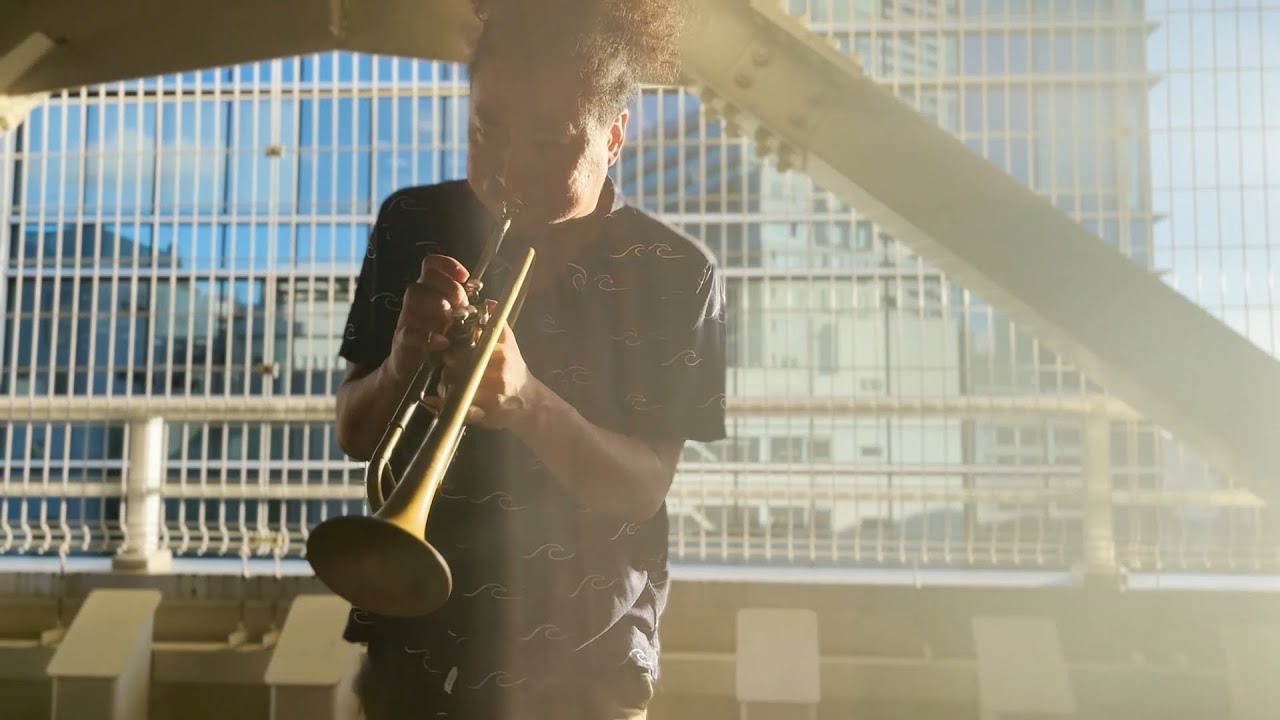 Takuya Kuroda (黒田卓也) - "Time Coil"MVを公開 新譜アルバム「Midnight Crisp」2022年10月21日発売予定 thm Music info Clip