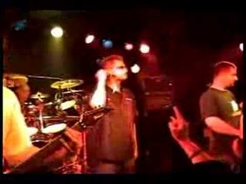 Plow playing "Loco" by Coal Chamber