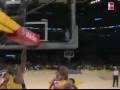 videos de Kobe Bryant Slam On Brook Lopez!