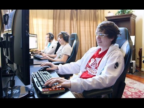 streaming - We ask the pros why do they stream and here's what they had to say.