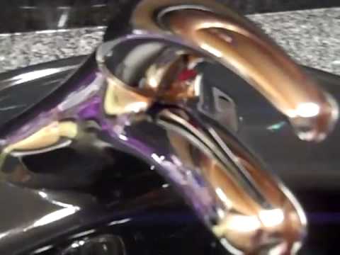 how to clean a porcelain sink