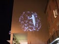 Serenata con proiettore per finestre disabitate Serenata con proiettore per finestre disabitate