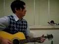 Tom Delonge Sings Backstage For Phantom Planet