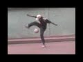 un pendejo haciendo ideoteses