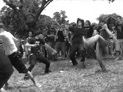HxC! Kick to the FACE!