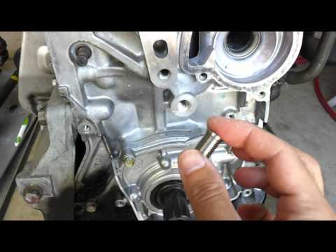 Thread repair, timing belt tensioner Honda Civic