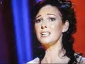 Ruthie Henshall singing \"I Dreamed a Dream\"