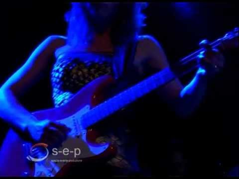 ANA POPOVIC live @ De Bosuil (Weert, Netherlands) - April 16, 2011 ANA POPOVIC live @ De Bosuil (Weert, Netherlands) - April 16, 2011