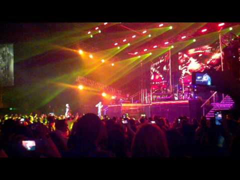 Wisin & Yandel - Estoy Enamorado @ Nokia Theather (2011)