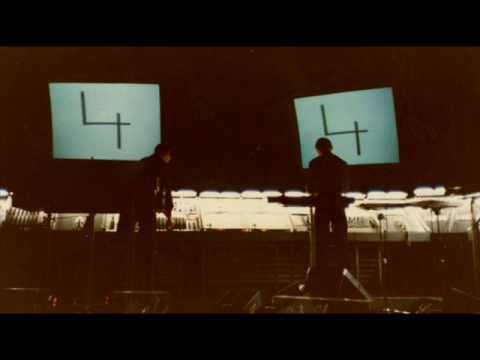 Computerworld - Audio information : Kraftwerk's World Tour 1981 Live at Nagoya Shi Koukai Do, Nagoya, Japan, 13/09/1981.