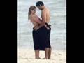 Karina Bacchi na praia