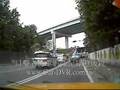 目擊者行車影像記錄-左側車變換車道不當,造成擦撞