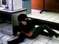 Pelea en la UTE...ufc kids?? jaja