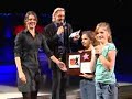 girl gives away hannah montana tickets