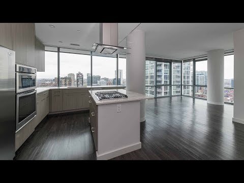 A high-floor 2-bedroom, 2-bath at River North’s new SixForty A high-floor 2-bedroom, 2-bath at River North’s new SixForty