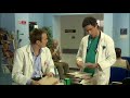 Green Wing - Guy signs