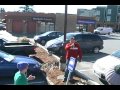 Crazy dad attacks skater