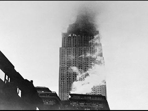 empire state building - 911 was not the first time a plane hit a skyscraper in New York. A bomber plane crashed into the side of the empire state building on July 28, 1945 in New Yo...