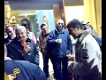 eziolino capuano con tifosi, dopo vittoria eziolino capuano con tifosi, dopo vittoria