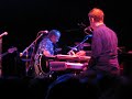 al jardine performs 