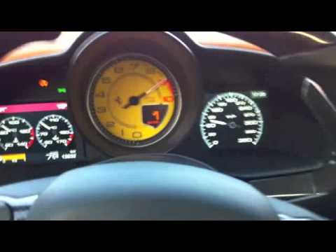 video auto Ferrari 458 Italia 0-300 km/h