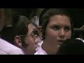 from the chanuka menorah lighting of munkach grand rabbi at the main synagogue in brooklyn. this sample contains the sixth and final stanza of maoz tzur as sung by the munkach yeshiva choir. 3rd night chanuka 5766 (2006). see the other video for the full movie. contact synagogue officers to buy the cd. the cd shows almost as clear as a dvd.