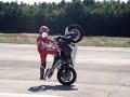 Nebun-pe-motor-baia-