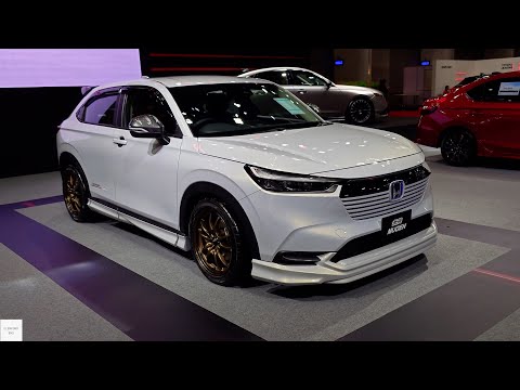 2024 Honda HR-V MUGEN e:HEV / In-Depth Walkaround Exterior & Interior