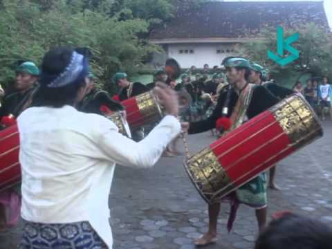 Gendang Beleq Tradisi Sasak Lombok Gendang Beleq Tradisi Sasak Lombok
