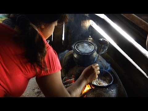 Bedum - Fried noodles with peanuts