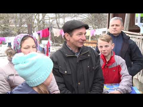 Игорь Додон совместно с супругой и своими детьми посетили семью Захария из села Рышкова Криулянского района