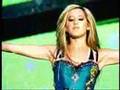 Ashley-Tisdale-a-cra